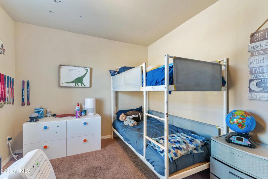 Real Estate Picture 26