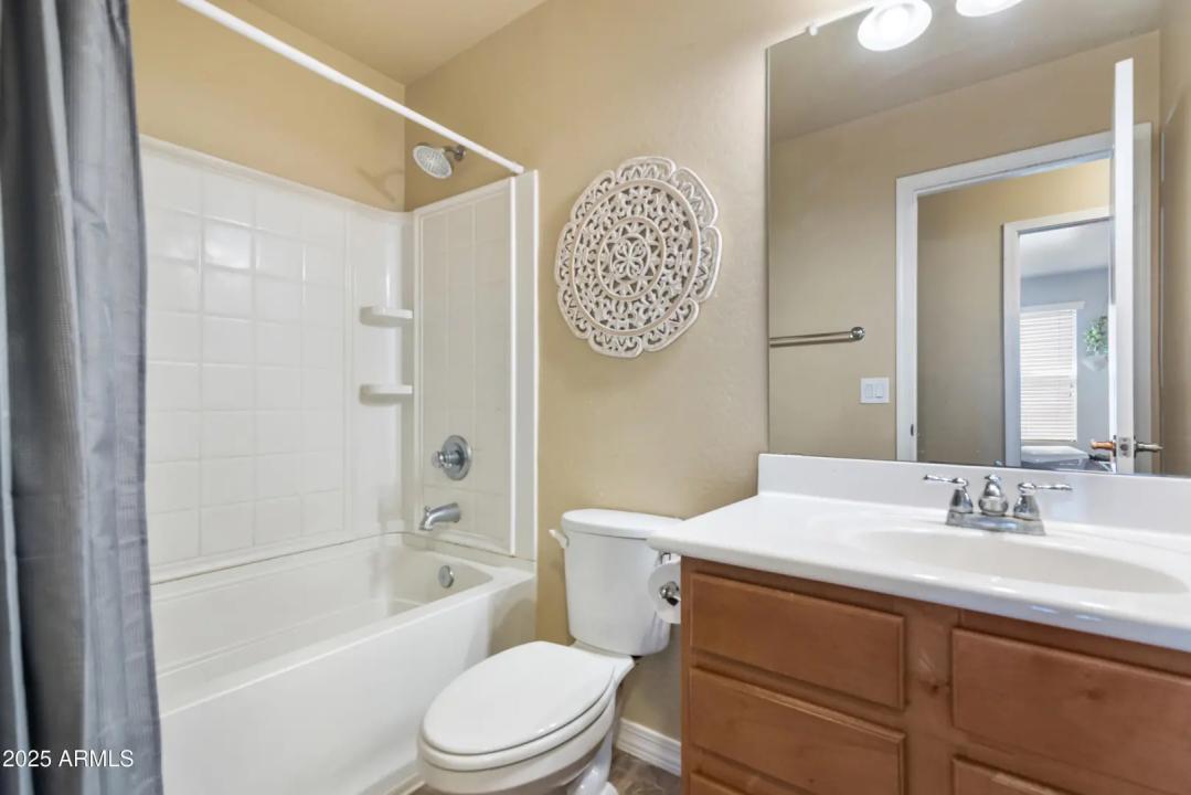 Real Estate Picture 27