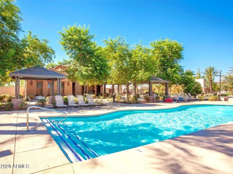 Real Estate Picture 34