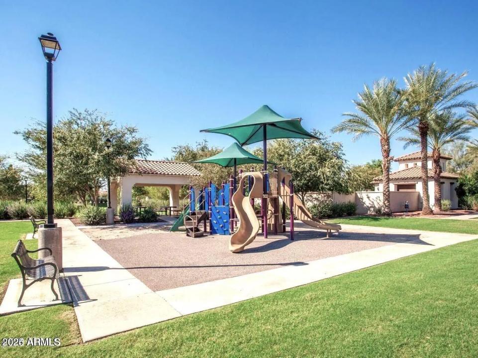 Real Estate Picture 41