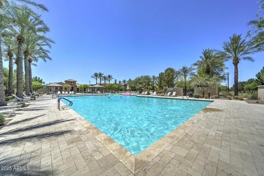 Real Estate Picture 35