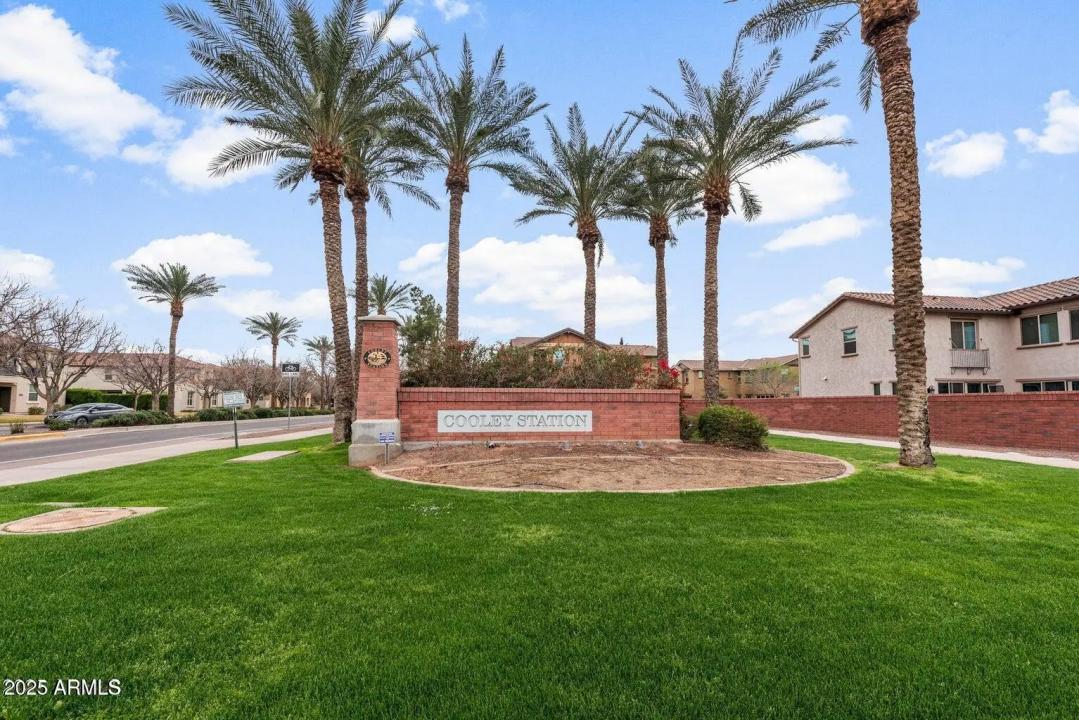 Real Estate Picture 48