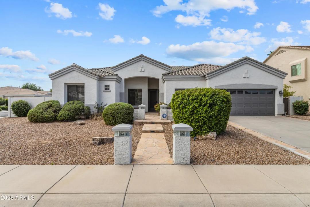 3111 E CANYON CREEK Drive Gilbert AZ 85295