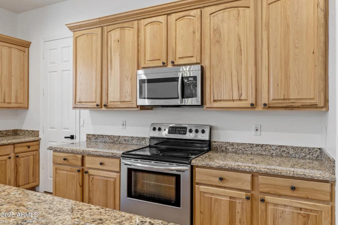 Real Estate Picture 10