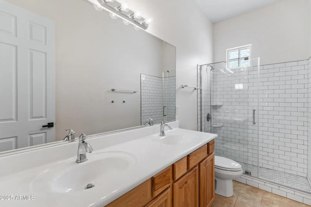 Real Estate Picture 28
