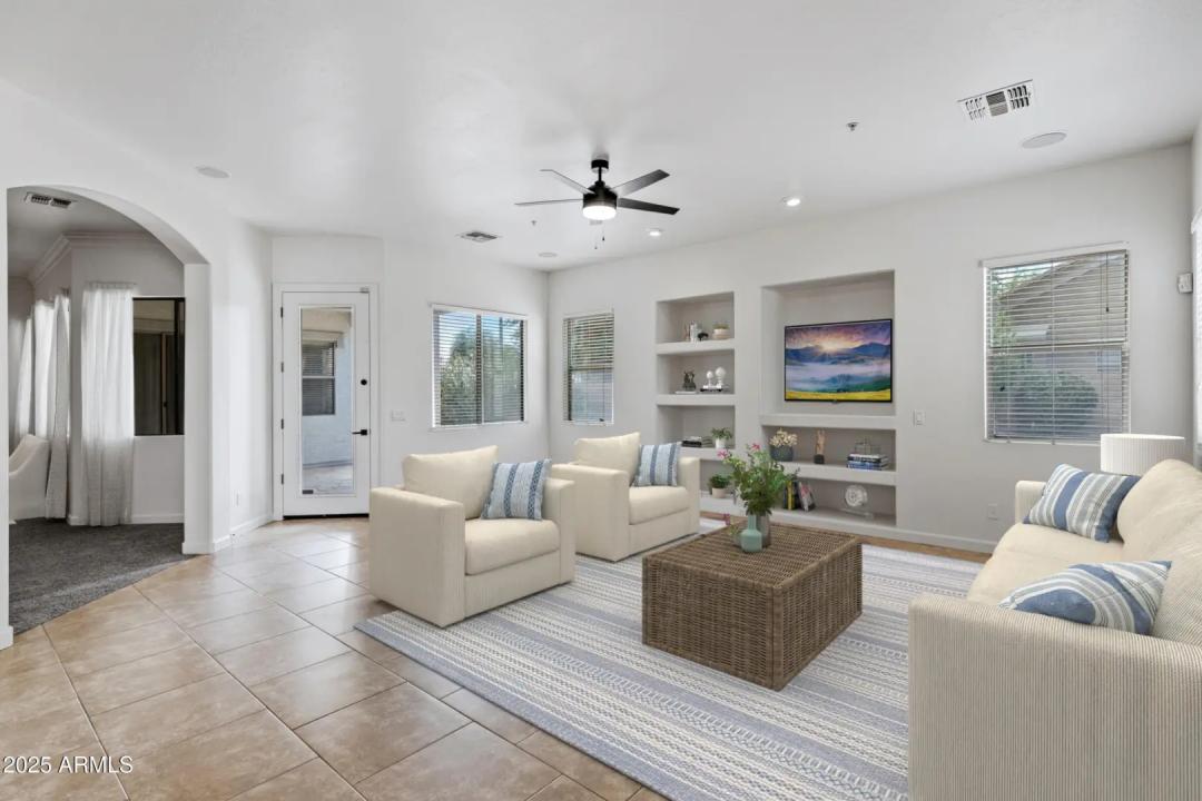 Real Estate Picture 15