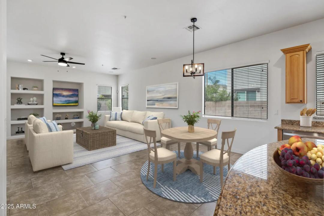 Real Estate Picture 14