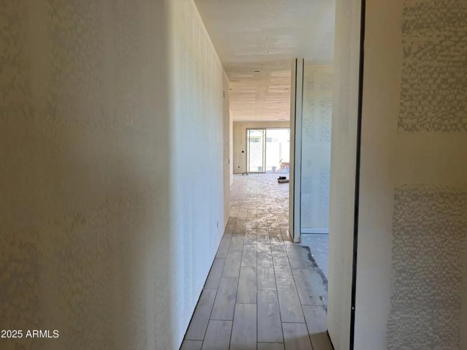 Real Estate Picture 3