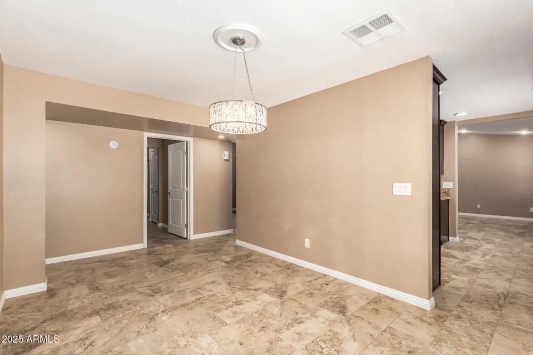 Real Estate Picture 16