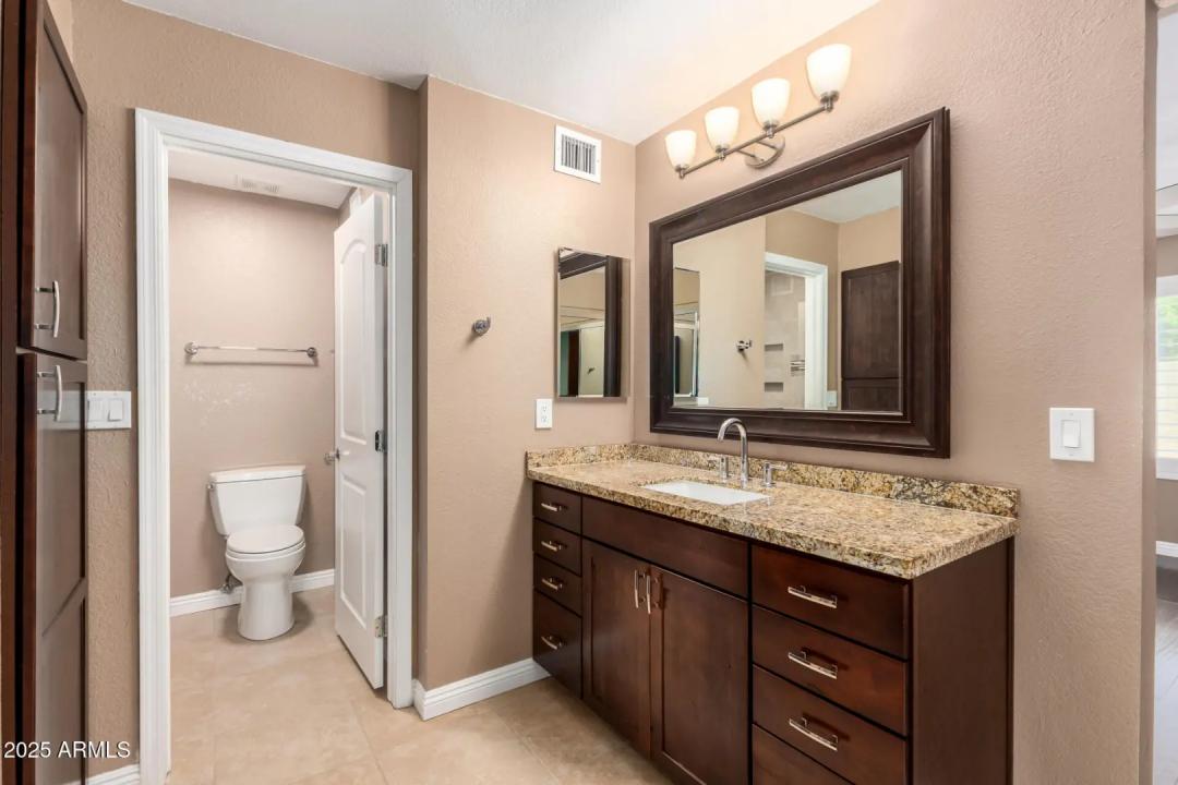 Real Estate Picture 28