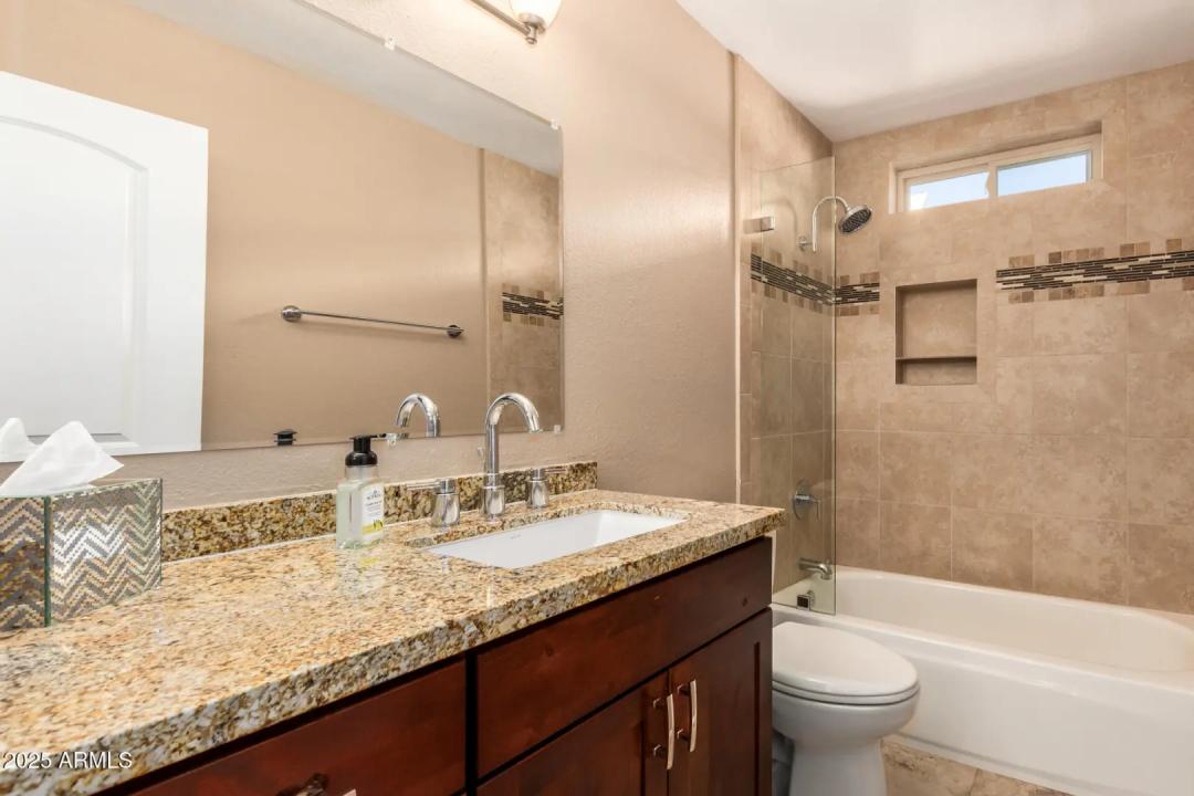 Real Estate Picture 32