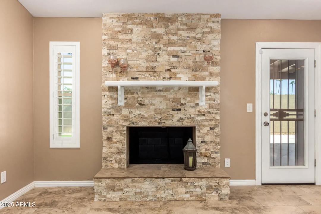 Real Estate Picture 22
