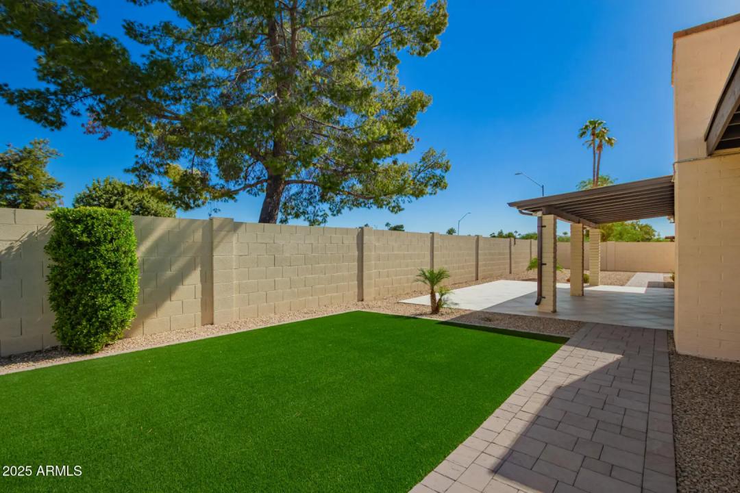 Real Estate Picture 42