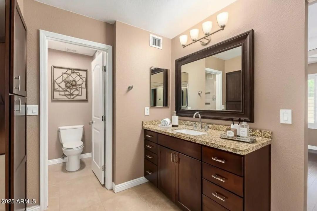 Real Estate Picture 33