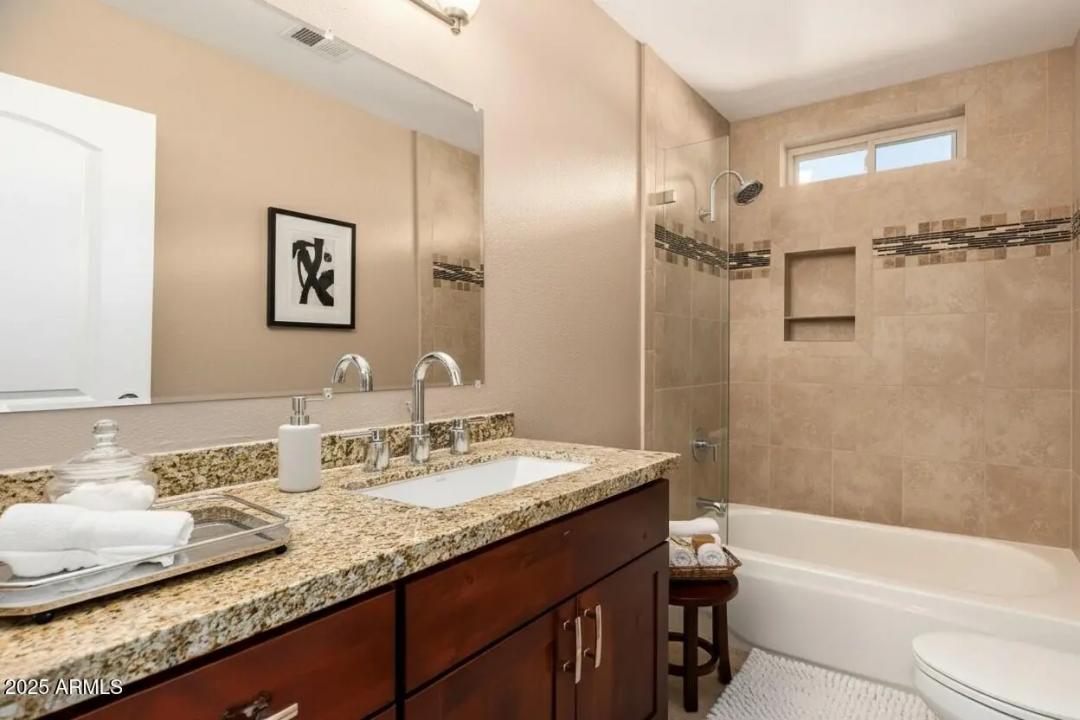 Real Estate Picture 41