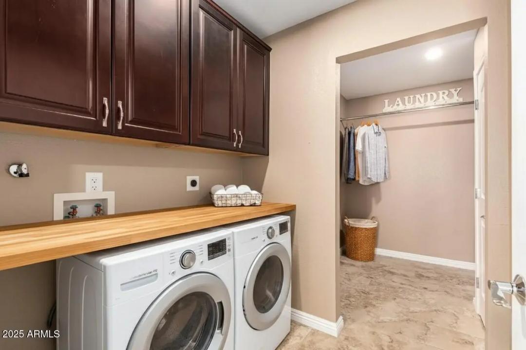 Real Estate Picture 50
