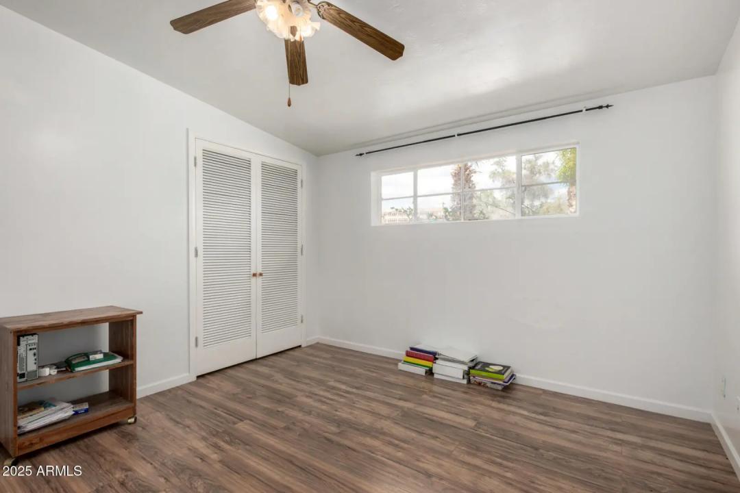 Real Estate Picture 15