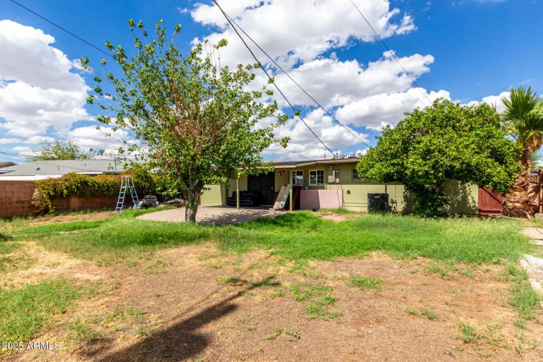 Real Estate Picture 32