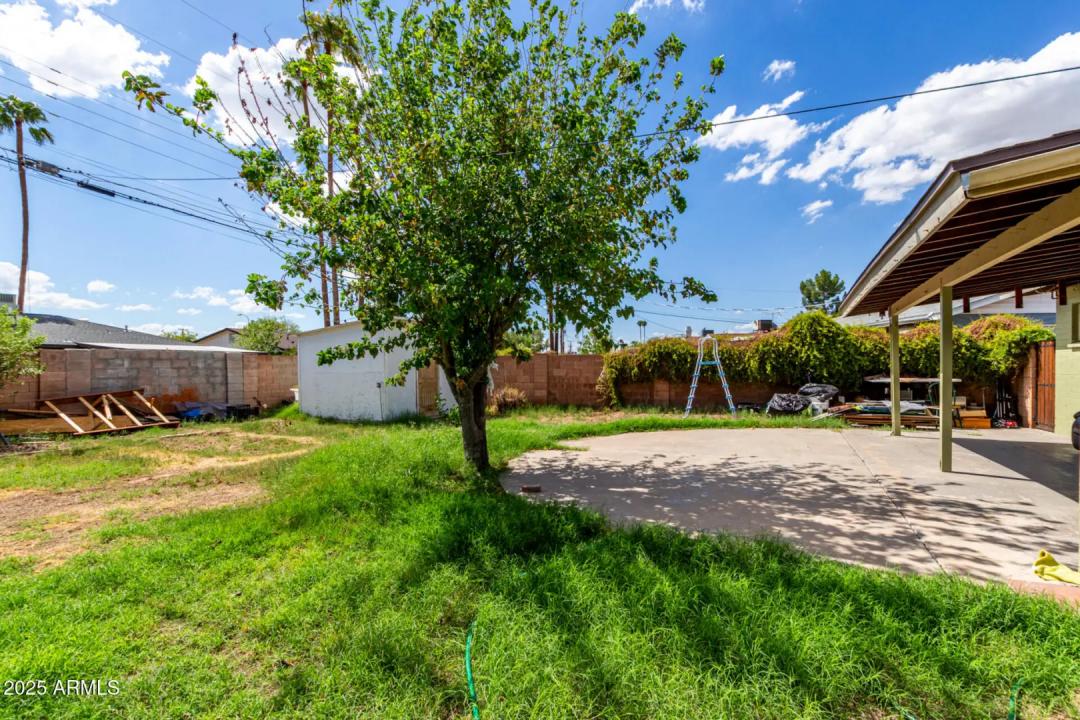 Real Estate Picture 30