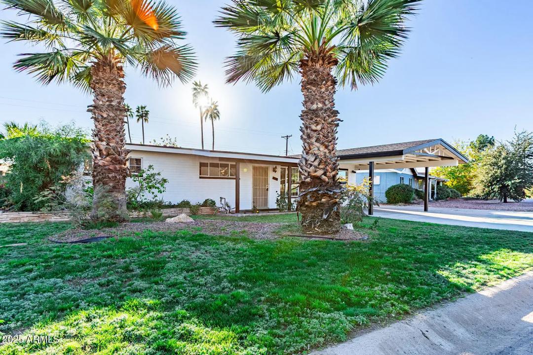 Real Estate Picture 4