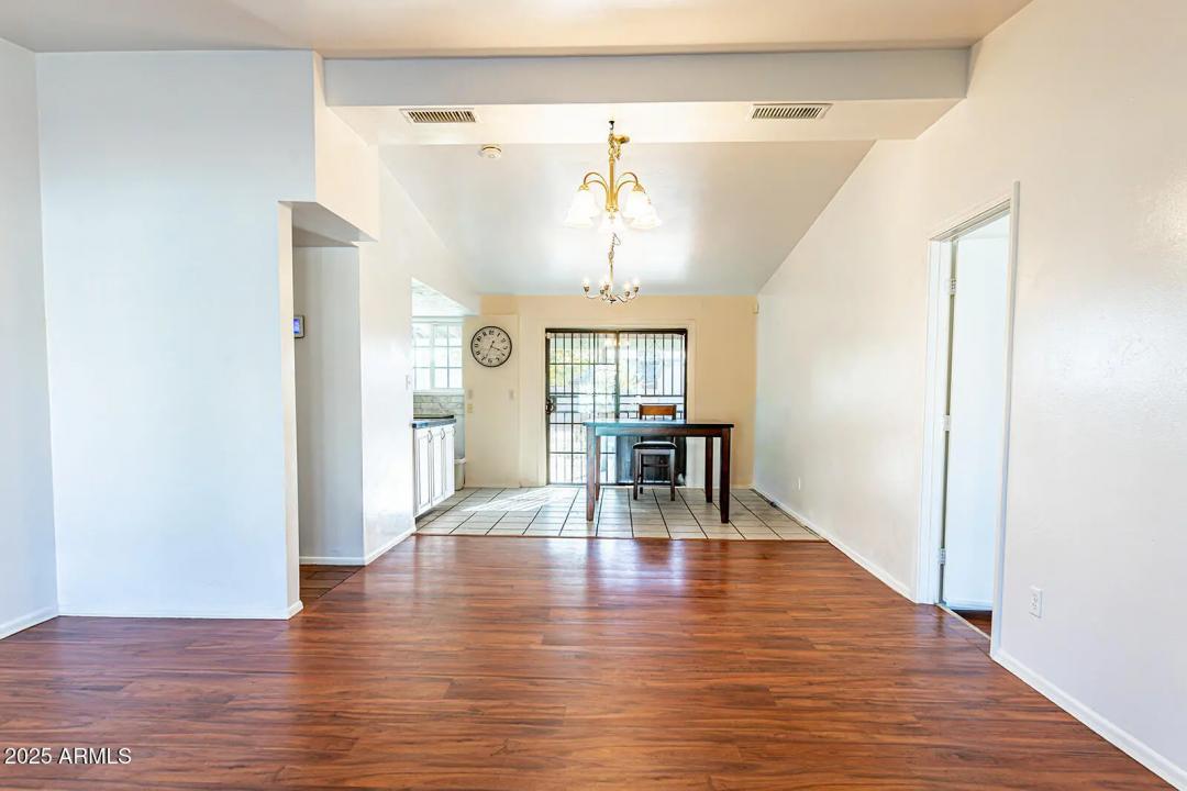 Real Estate Picture 8