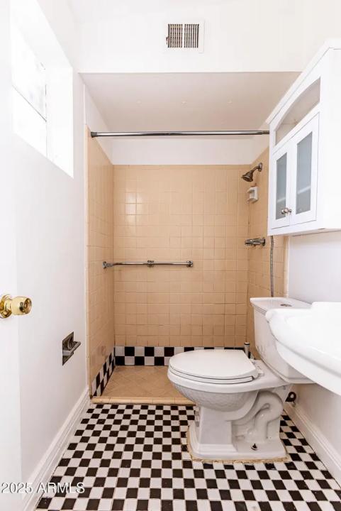 Real Estate Picture 24