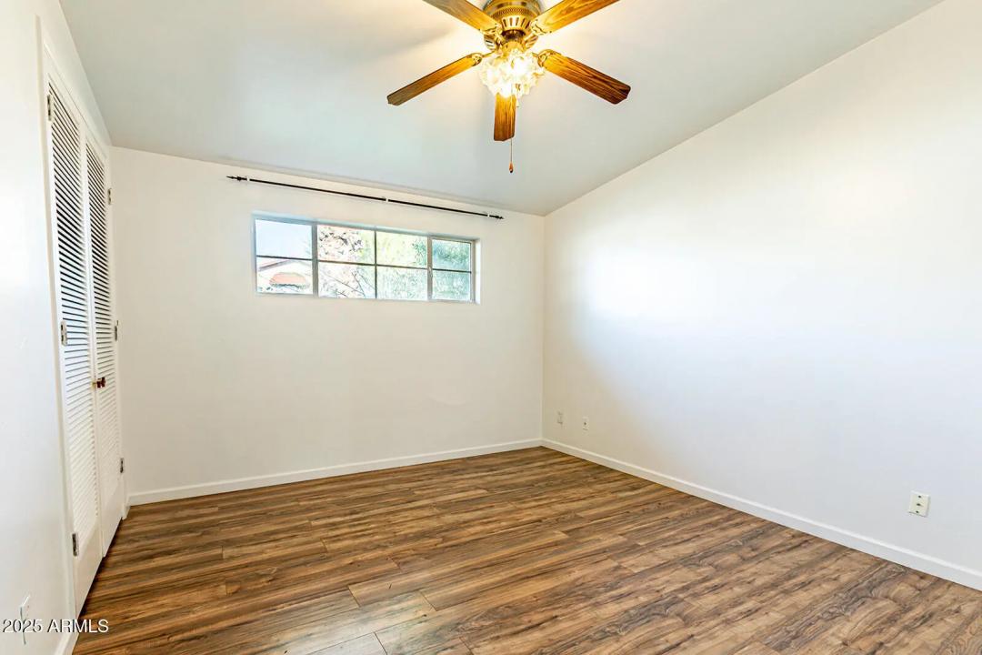Real Estate Picture 26