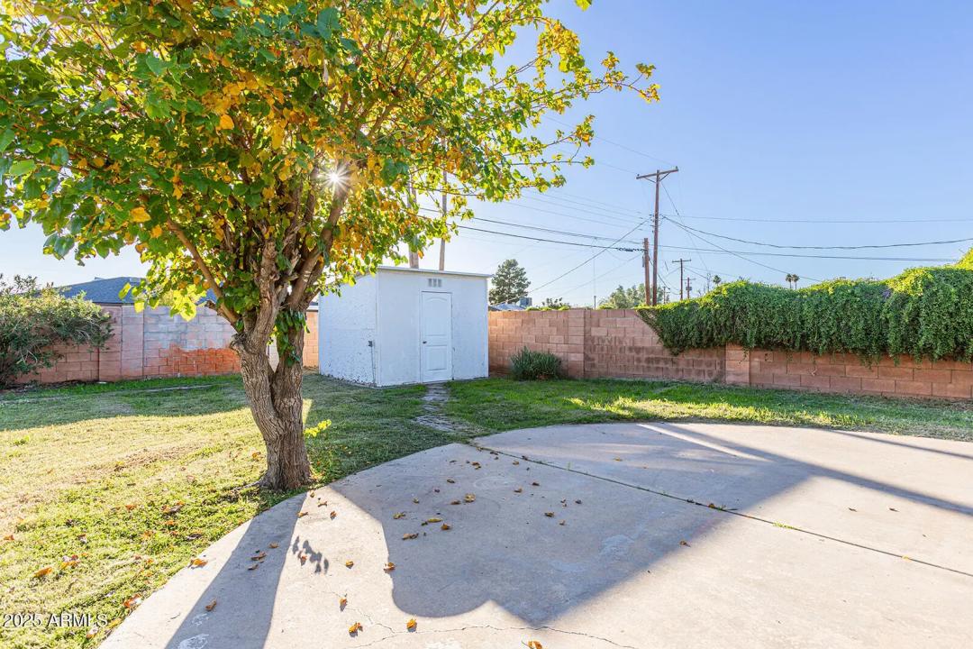 Real Estate Picture 34