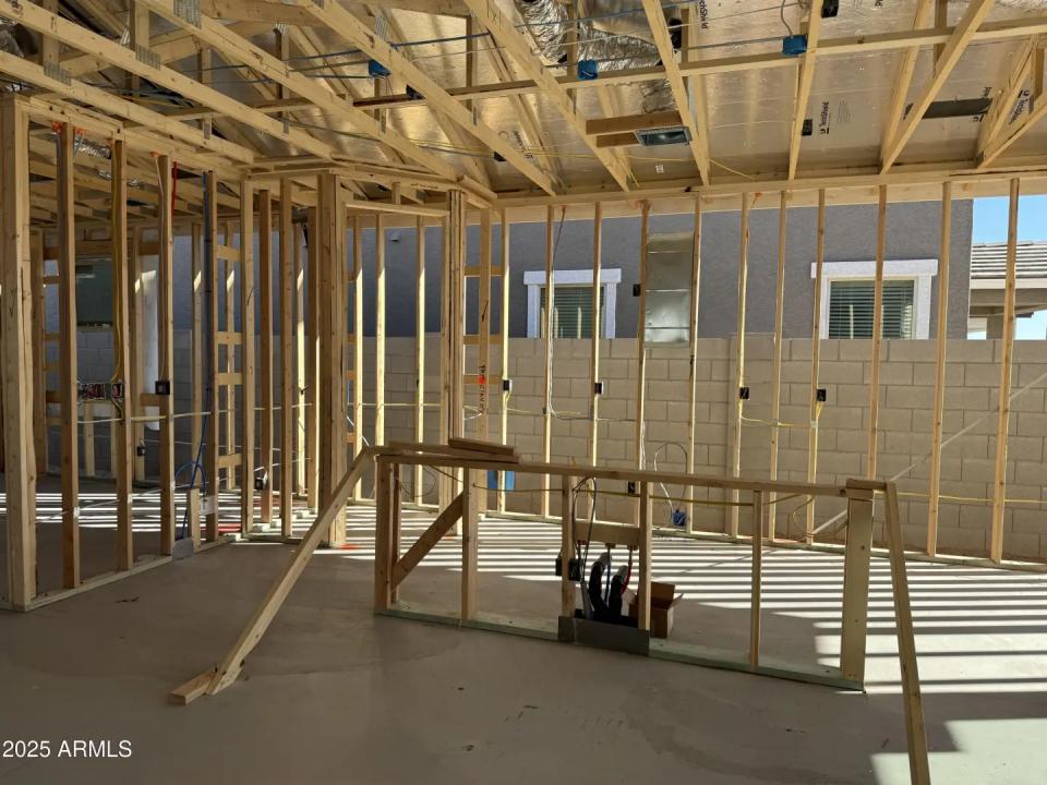 Real Estate Picture 6