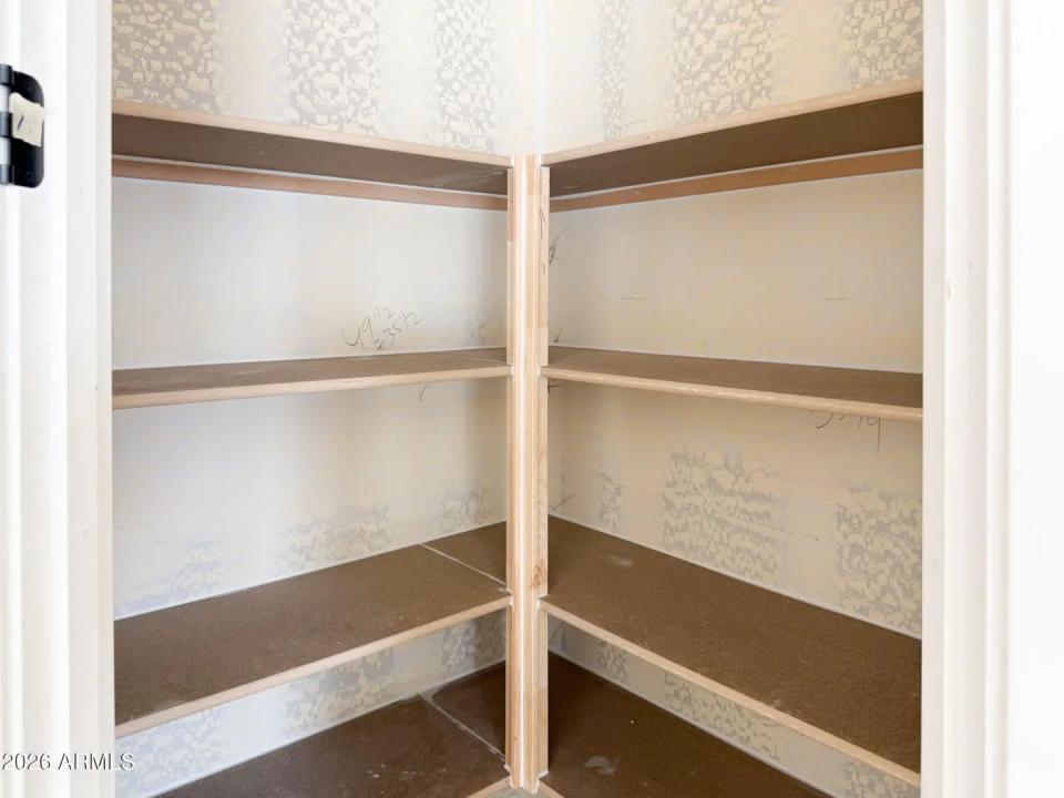 Real Estate Picture 6