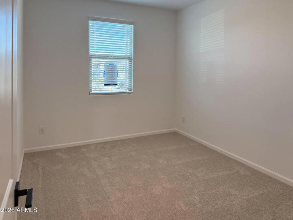 Real Estate Picture 10