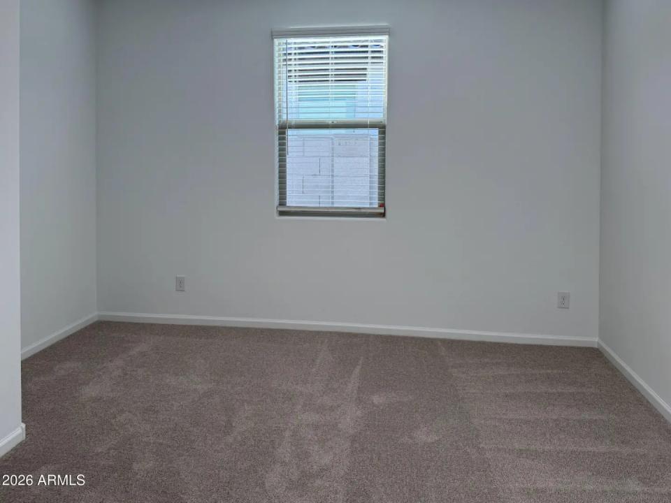 Real Estate Picture 14