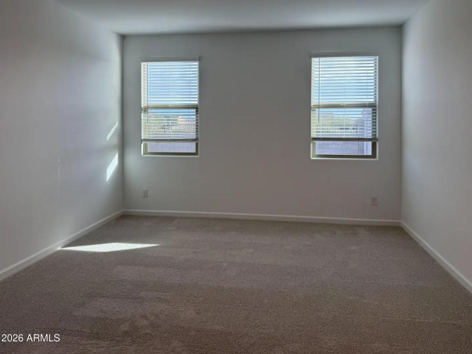 Real Estate Picture 15