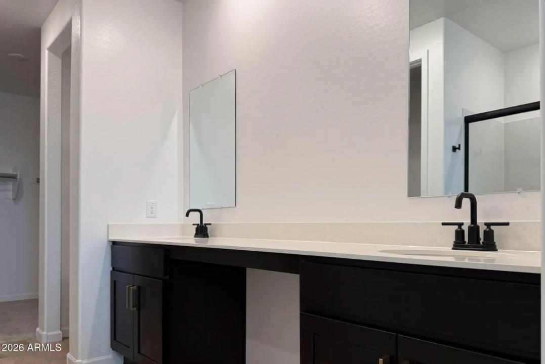 Real Estate Picture 16