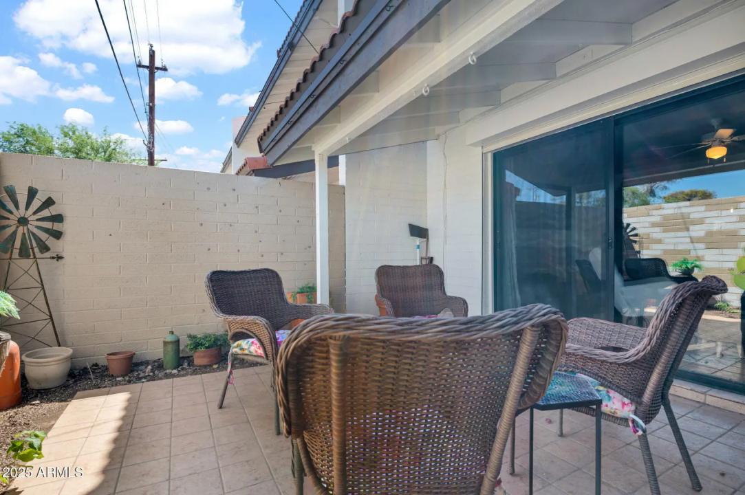 Real Estate Picture 18