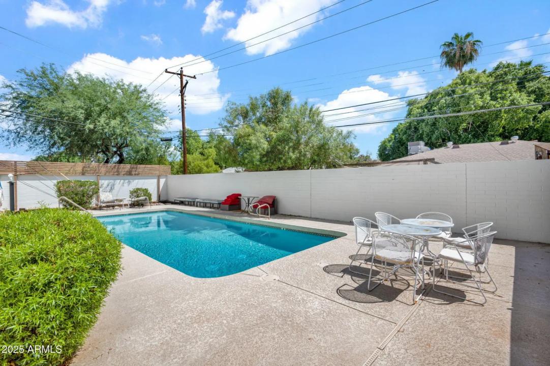 Real Estate Picture 19