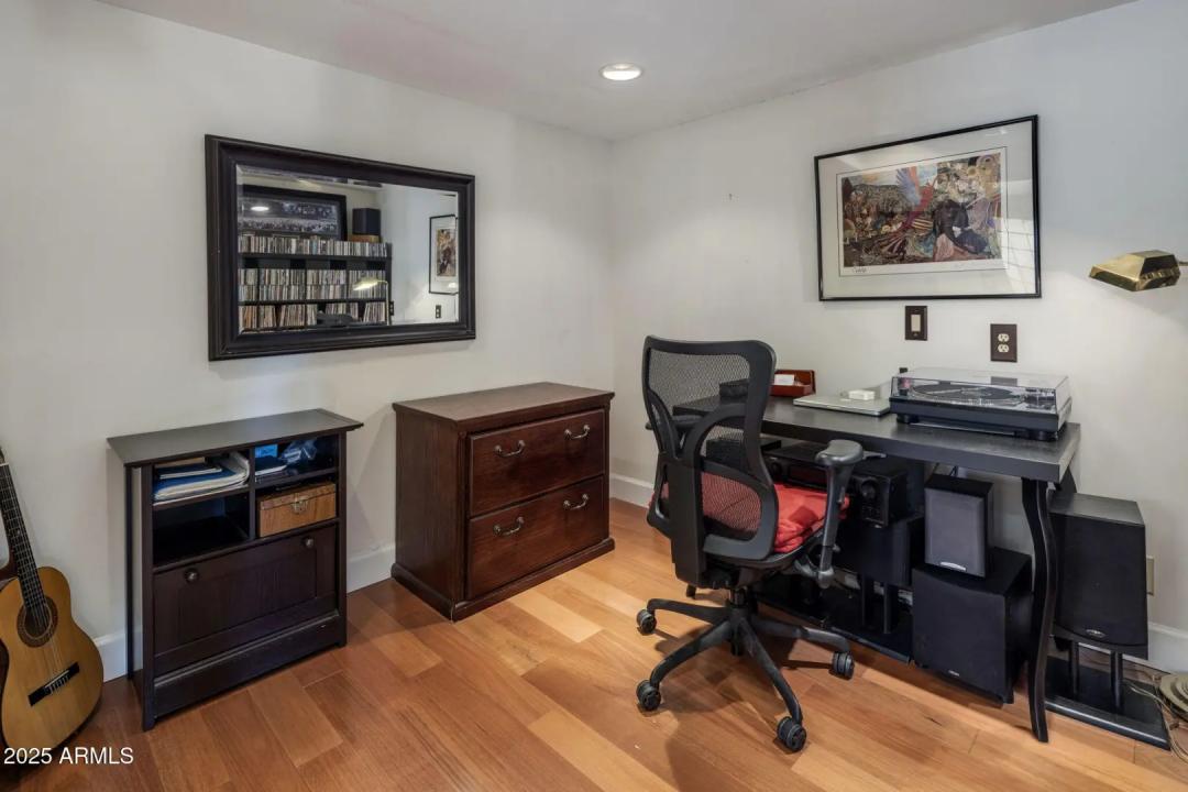 Real Estate Picture 33