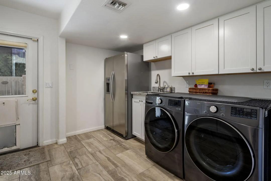 Real Estate Picture 39