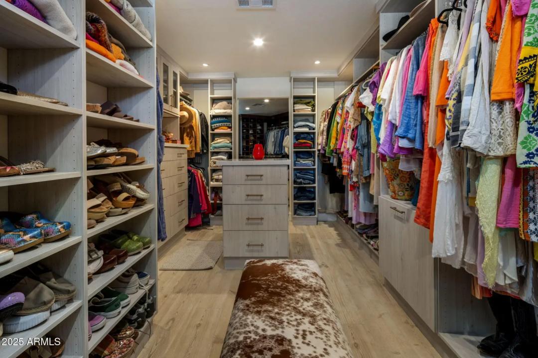 Real Estate Picture 27