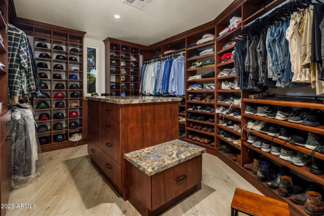 Real Estate Picture 28