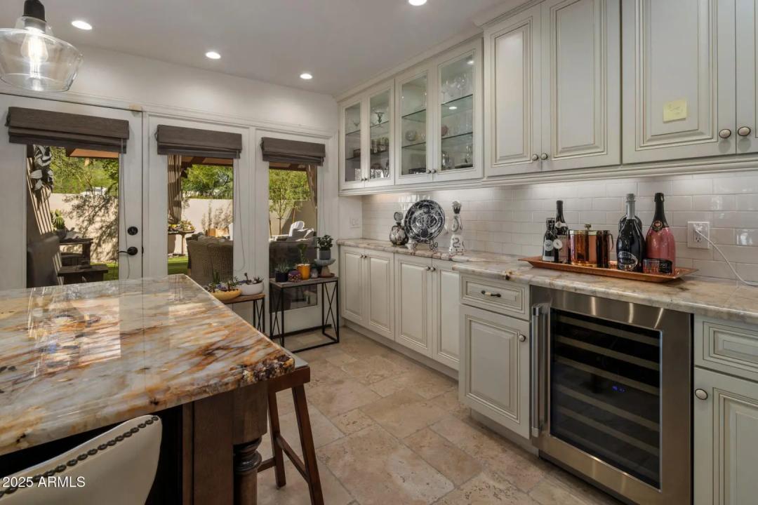Real Estate Picture 20