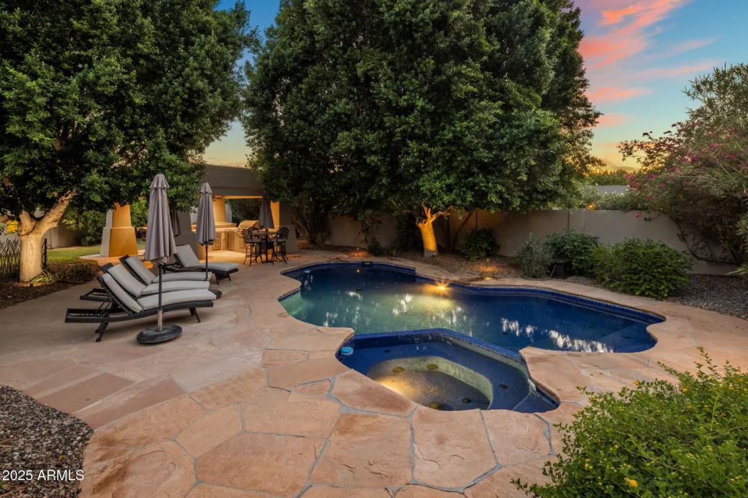 Real Estate Picture 42