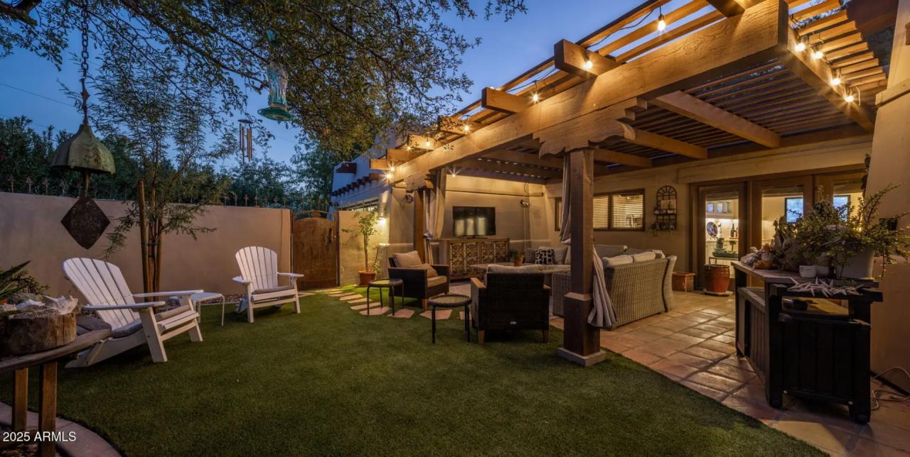 Real Estate Picture 50