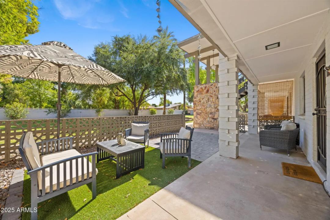Real Estate Picture 20