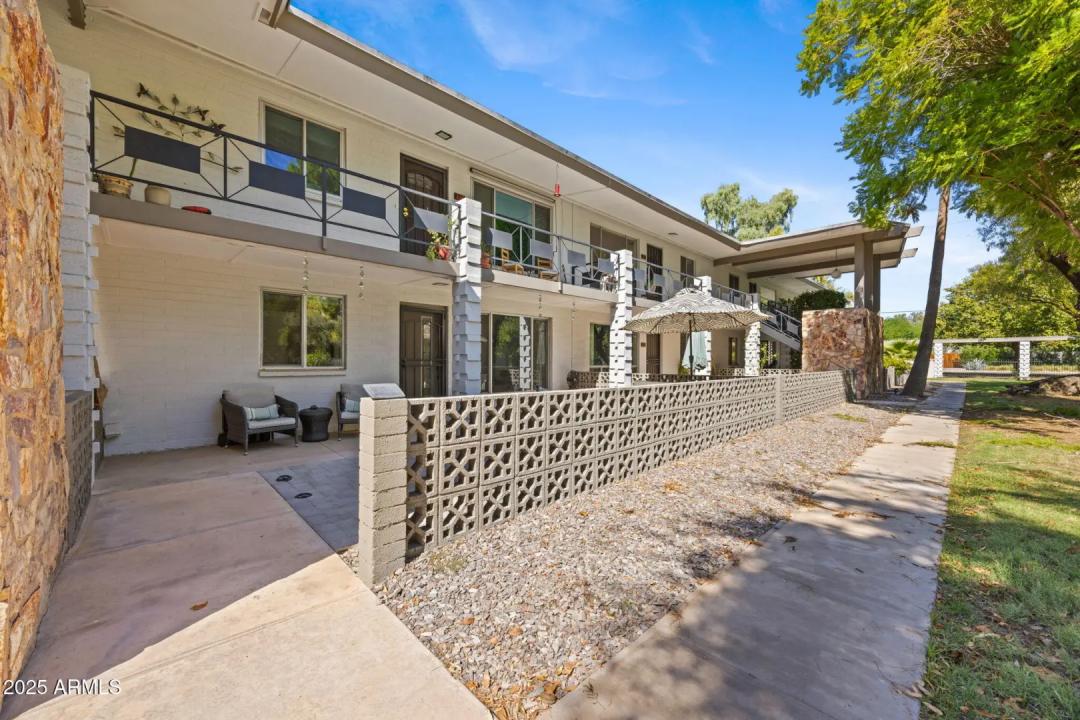 Real Estate Picture 18