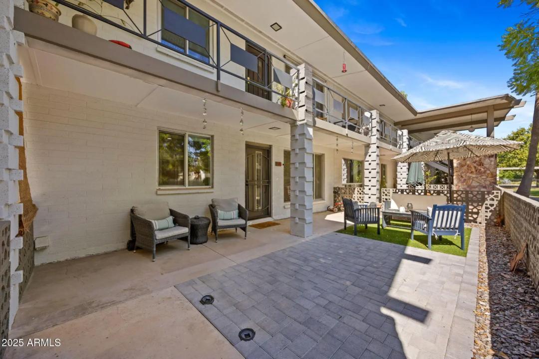 Real Estate Picture 19