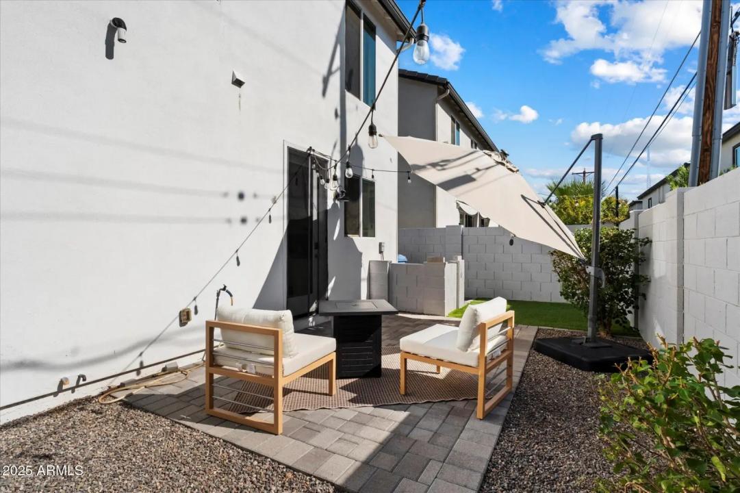 Real Estate Picture 23