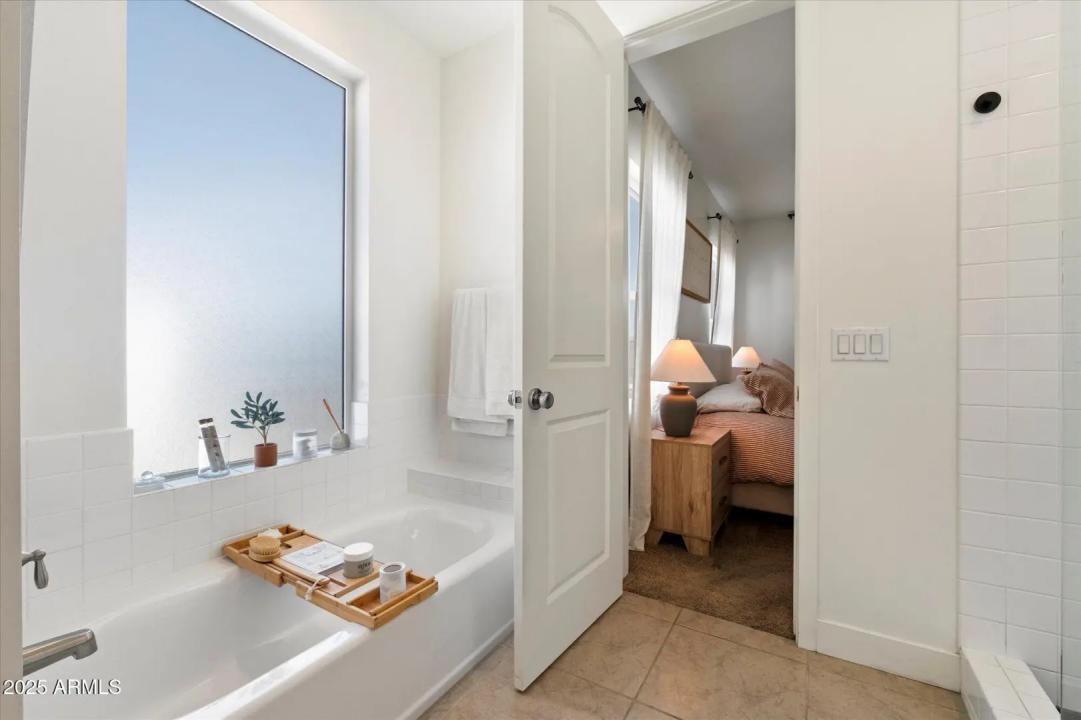 Real Estate Picture 18