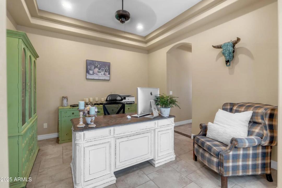 Real Estate Picture 18