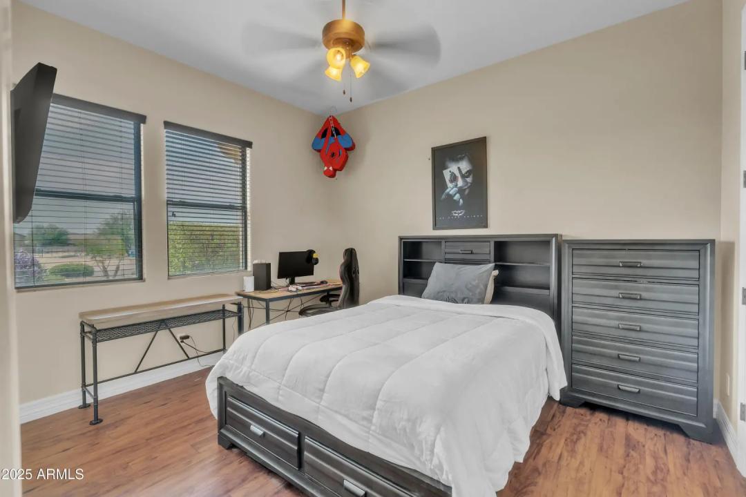 Real Estate Picture 27